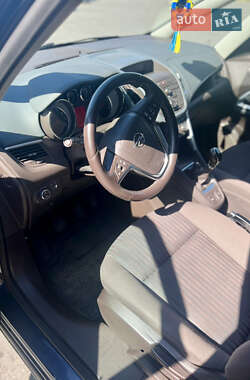 Минивэн Opel Zafira Tourer 2011 в 