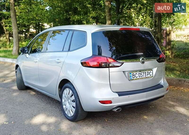 Минивэн Opel Zafira Tourer 2015 в Стрые