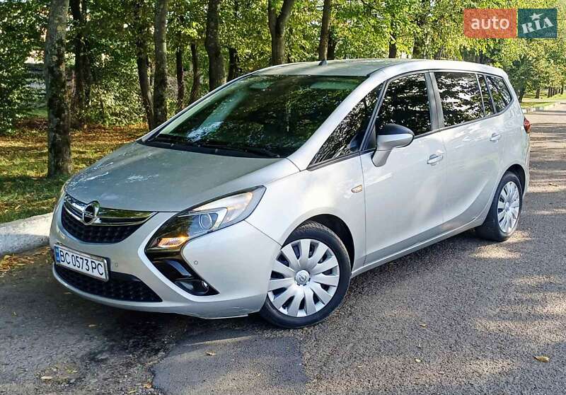 Минивэн Opel Zafira Tourer 2015 в Стрые