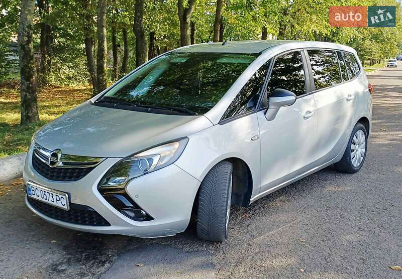 Минивэн Opel Zafira Tourer 2015 в Стрые