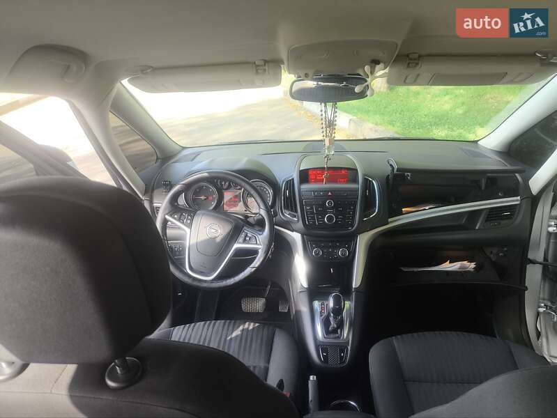 Минивэн Opel Zafira Tourer 2015 в Стрые