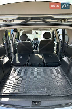 Минивэн Opel Zafira Tourer 2013 в 