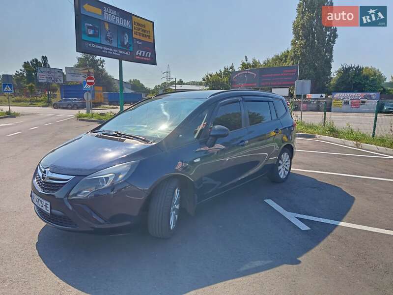 Минивэн Opel Zafira Tourer 2012 в Киеве фото 3 Минивэн Opel Zafira Tourer 2012 в Киеве