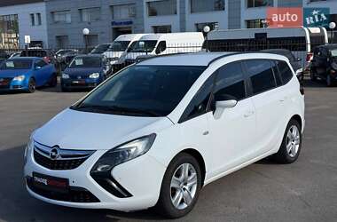Минивэн Opel Zafira Tourer 2015 в 