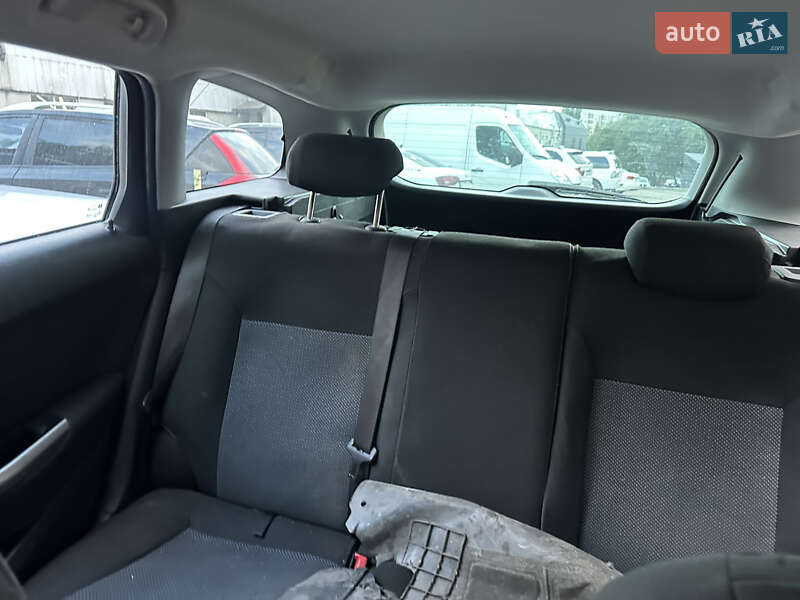 Минивэн Opel Zafira Tourer 2011 в Киеве