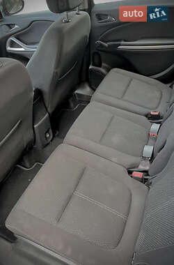 Минивэн Opel Zafira Tourer 2012 в 