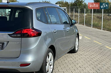 Минивэн Opel Zafira Tourer 2012 в 