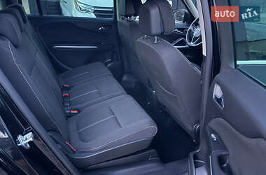 Минивэн Opel Zafira Tourer 2017 в 