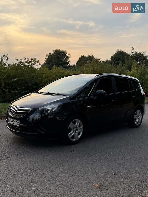 Минивэн Opel Zafira Tourer 2012 в Львове