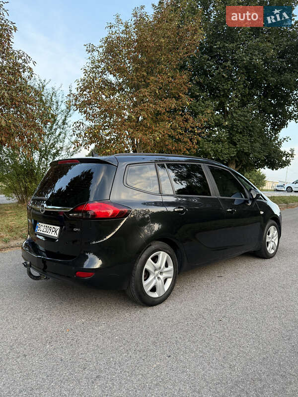 Минивэн Opel Zafira Tourer 2012 в Львове