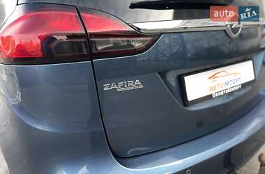 Минивэн Opel Zafira Tourer 2012 в 