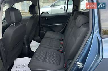 Минивэн Opel Zafira Tourer 2012 в 