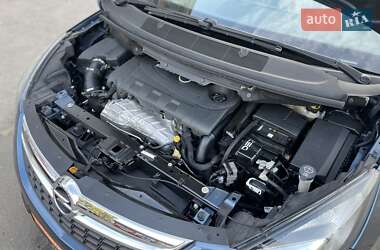 Минивэн Opel Zafira Tourer 2012 в 