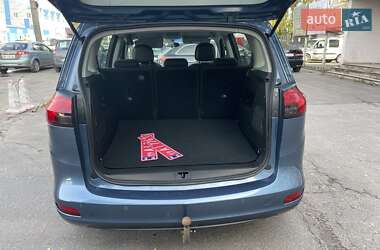Минивэн Opel Zafira Tourer 2012 в 