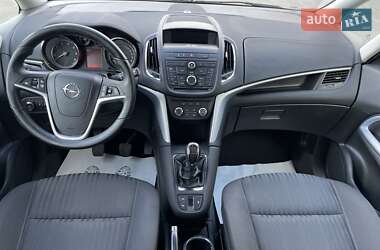 Минивэн Opel Zafira Tourer 2012 в 