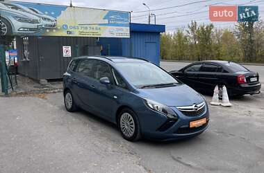 Минивэн Opel Zafira Tourer 2012 в 