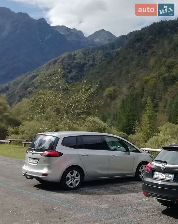 Минивэн Opel Zafira Tourer 2018 в Стрые