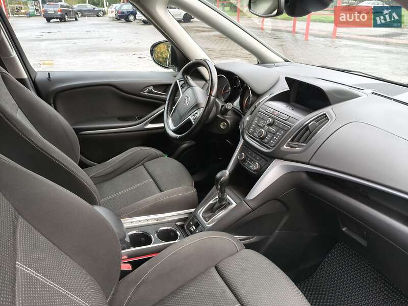 Минивэн Opel Zafira Tourer 2014 в Луцке