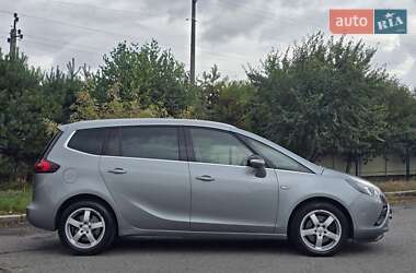 Минивэн Opel Zafira Tourer 2015 в 