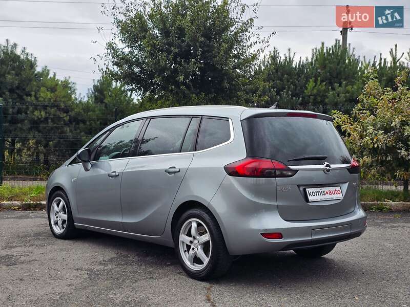 Минивэн Opel Zafira Tourer 2015 в Хмельницком фото 6 Минивэн Opel Zafira Tourer 2015 в Хмельницком