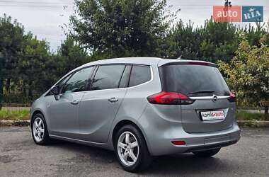 Минивэн Opel Zafira Tourer 2015 в 