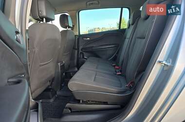 Минивэн Opel Zafira Tourer 2015 в 