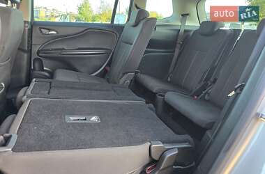 Минивэн Opel Zafira Tourer 2015 в 