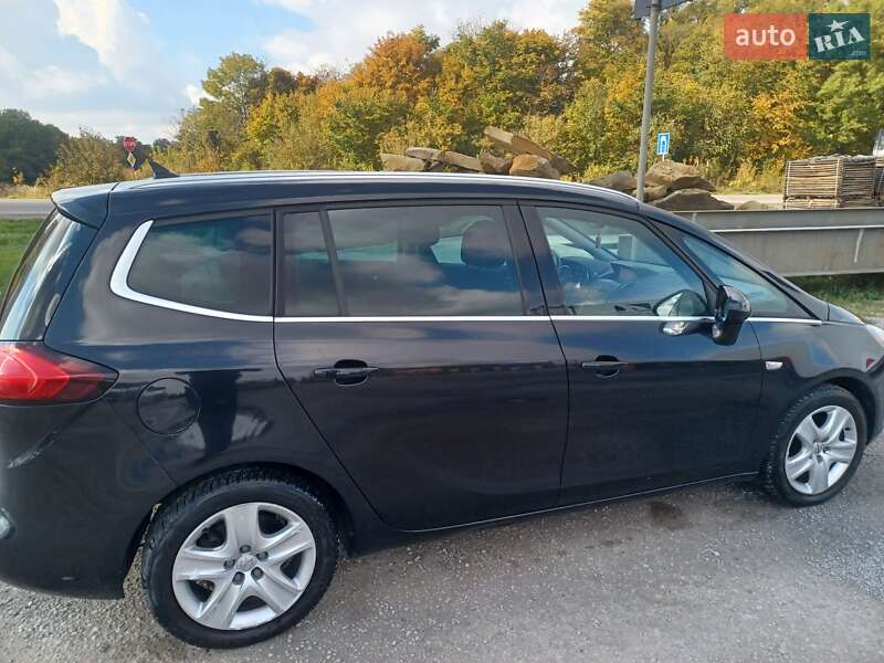 Мінівен Opel Zafira Tourer 2014 в Тернополі фото 3 Мінівен Opel Zafira Tourer 2014 в Тернополі