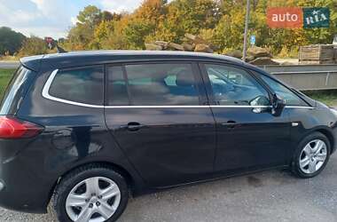 Минивэн Opel Zafira Tourer 2014 в 