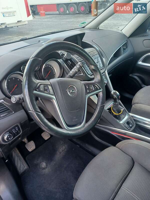 Мінівен Opel Zafira Tourer 2014 в Тернополі фото 11 Мінівен Opel Zafira Tourer 2014 в Тернополі