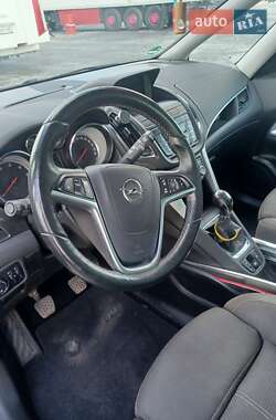 Минивэн Opel Zafira Tourer 2014 в 