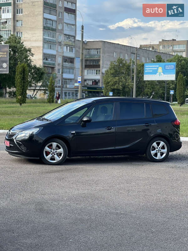 Минивэн Opel Zafira Tourer 2013 в Ровно