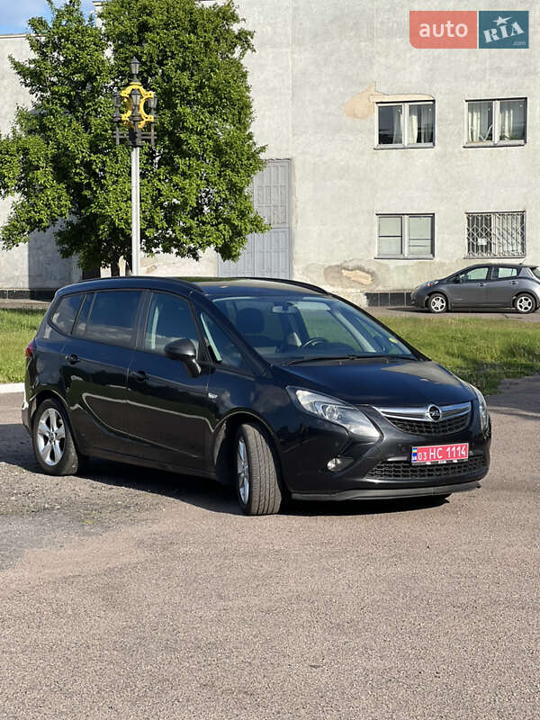 Минивэн Opel Zafira Tourer 2013 в Ровно