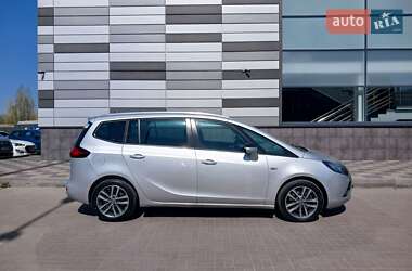 Мінівен Opel Zafira Tourer 2015 в  фото 15 Мінівен Opel Zafira Tourer 2015 в