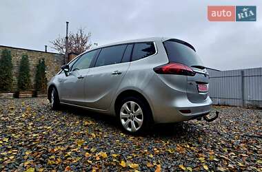 Минивэн Opel Zafira Tourer 2013 в 