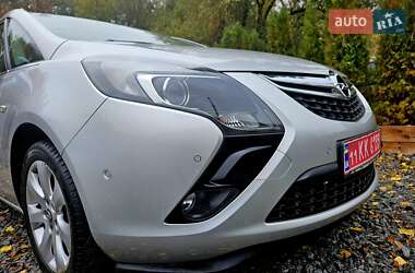 Минивэн Opel Zafira Tourer 2013 в 