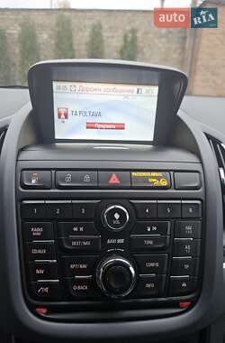 Минивэн Opel Zafira Tourer 2013 в 