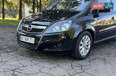 Мінівен Opel Zafira Tourer 2013 в 