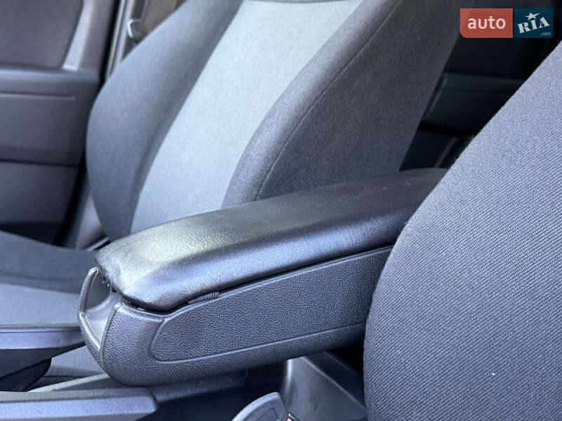 Минивэн Opel Zafira Tourer 2013 в Ровно