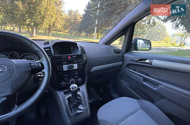 Мінівен Opel Zafira Tourer 2013 в 