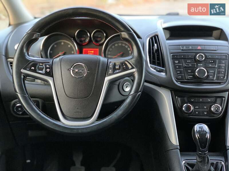 Минивэн Opel Zafira Tourer 2014 в Днепре фото 12 Минивэн Opel Zafira Tourer 2014 в Днепре