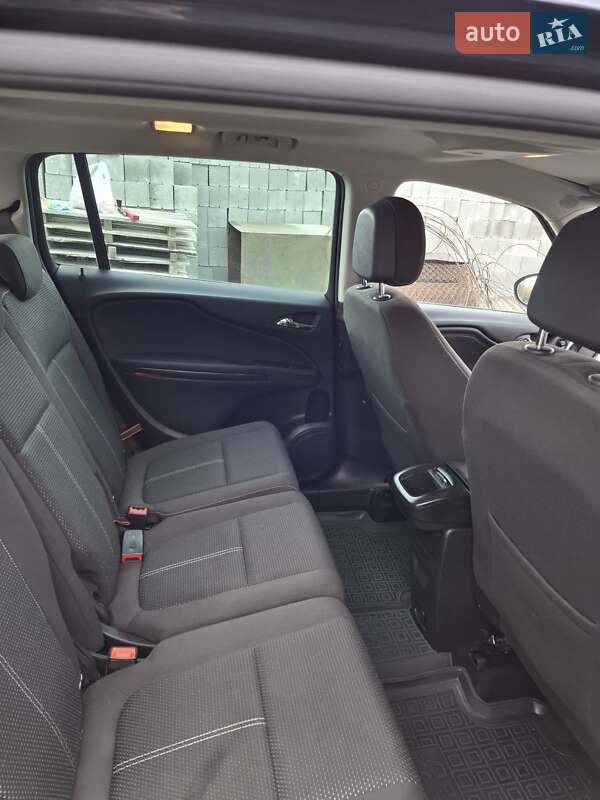 Мінівен Opel Zafira Tourer 2014 в Тернополі