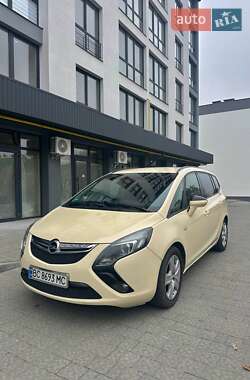 Мінівен Opel Zafira Tourer 2012 в Новояворівську