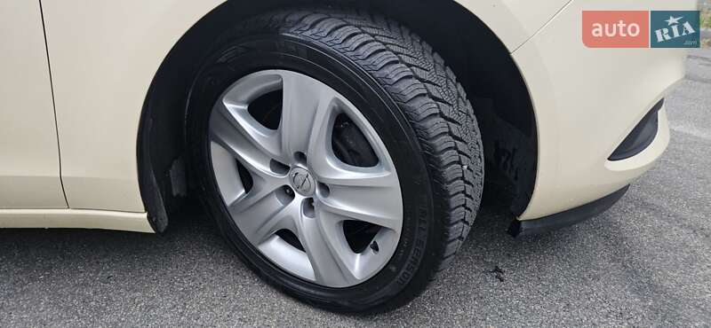 Минивэн Opel Zafira Tourer 2017 в Киеве