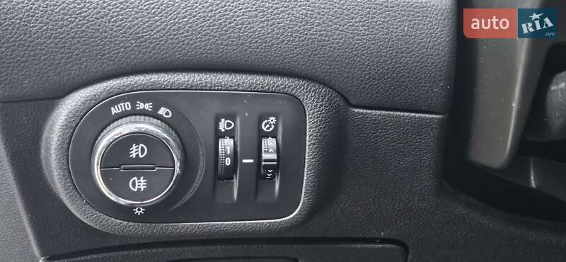 Минивэн Opel Zafira Tourer 2017 в Киеве