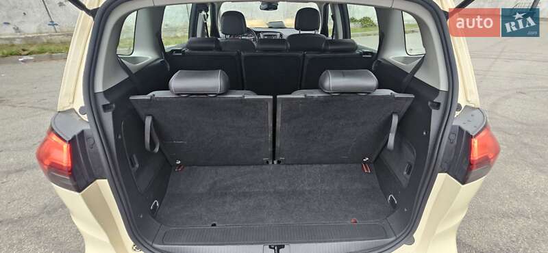 Минивэн Opel Zafira Tourer 2017 в Киеве