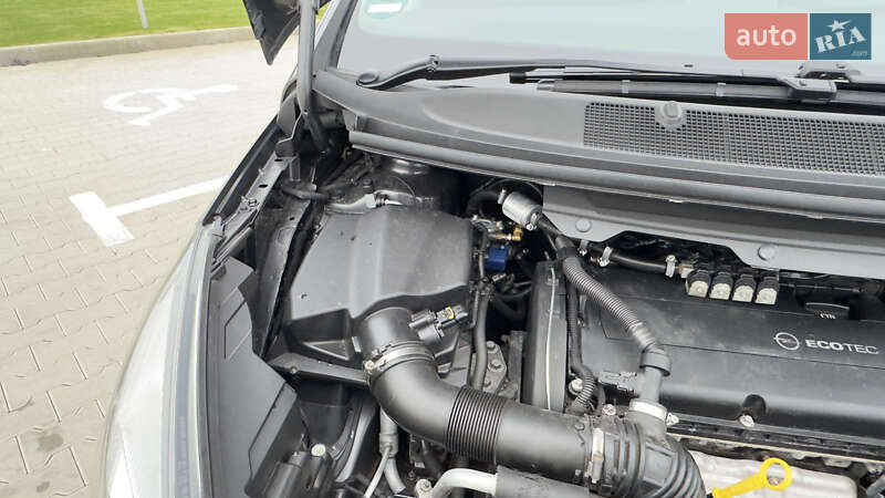 Мінівен Opel Zafira Tourer 2012 в Вінниці