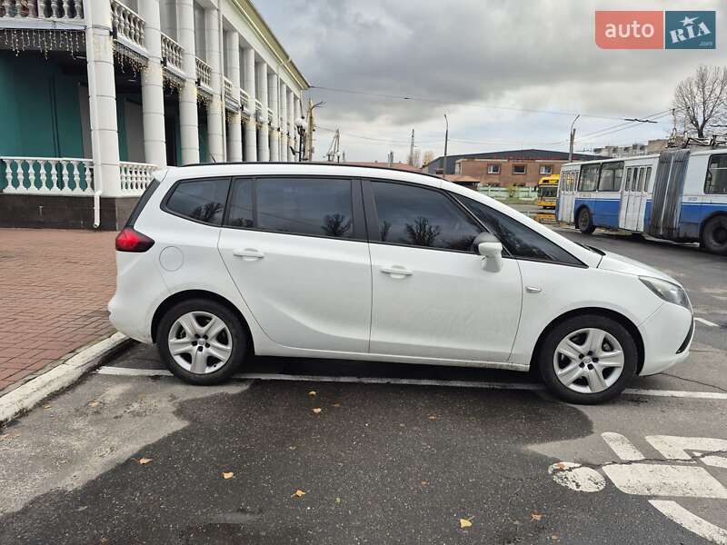 Мінівен Opel Zafira Tourer 2016 в Києві фото 12 Мінівен Opel Zafira Tourer 2016 в Києві