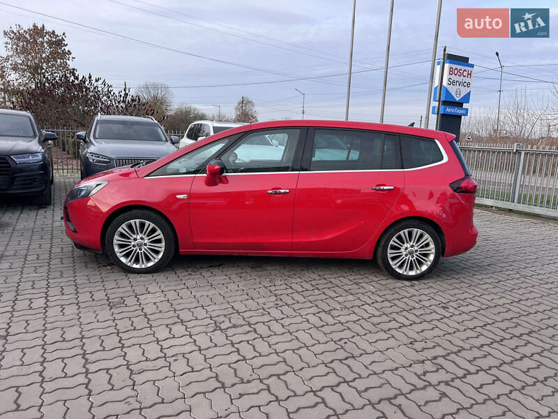 Минивэн Opel Zafira Tourer 2012 в Нововолынске