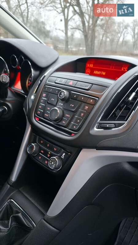 Минивэн Opel Zafira Tourer 2013 в Сумах фото 16 Минивэн Opel Zafira Tourer 2013 в Сумах